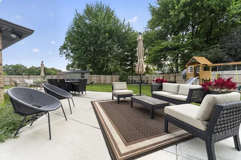 3986 Creekwood Drive Greenwood IN 46142