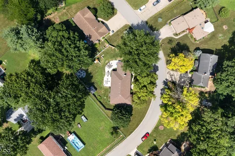 3986 Creekwood Drive Greenwood IN 46142