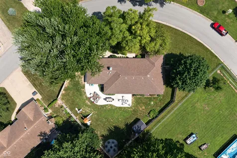 3986 Creekwood Drive Greenwood IN 46142