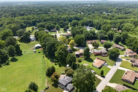 3986 Creekwood Drive Greenwood IN 46142