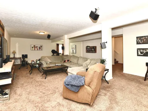 16226 Larimar Drive Noblesville IN 46060