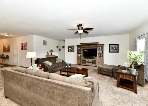 16226 Larimar Drive Noblesville IN 46060