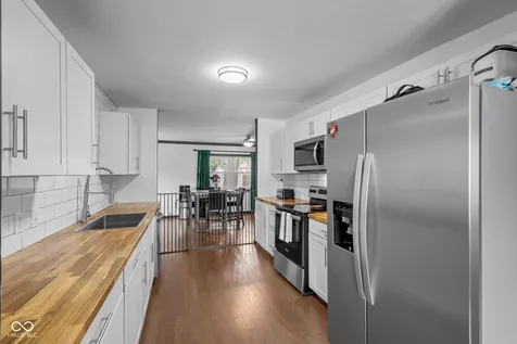 214 Wayside Drive Plainfield IN 46168
