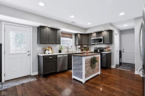 1503 Tulip Drive Franklin IN 46131