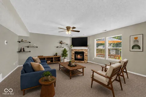 3244 Rolling Hill Drive Columbus IN 47201
