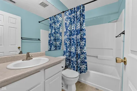 3244 Rolling Hill Drive Columbus IN 47201