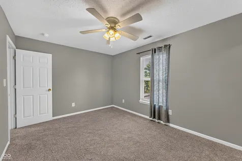 3244 Rolling Hill Drive Columbus IN 47201