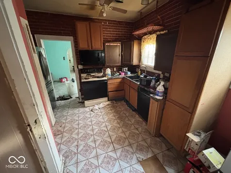 2339 Spann Avenue Indianapolis IN 46203