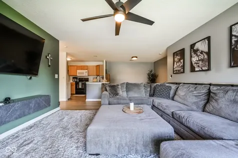 9812 Legends Creek Drive Indianapolis IN 46229