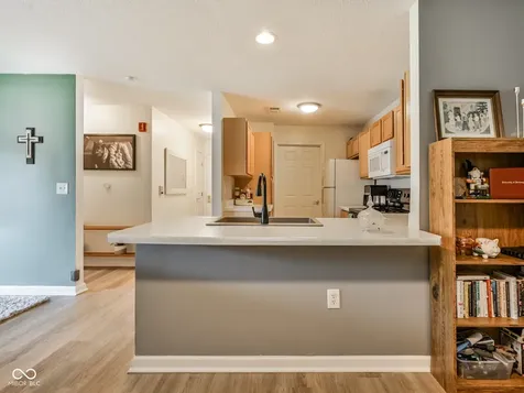9812 Legends Creek Drive Indianapolis IN 46229