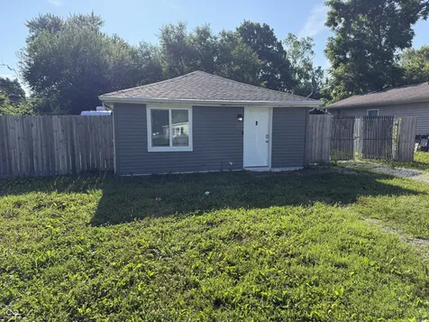 1271 Worcester Indianapolis IN 46203