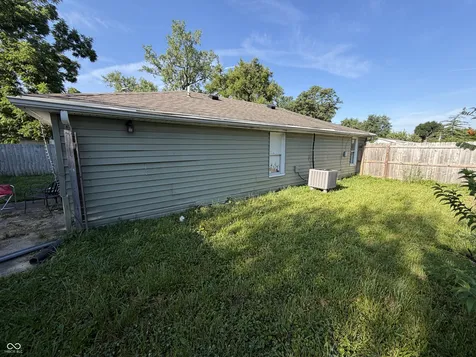 1271 Worcester Indianapolis IN 46203