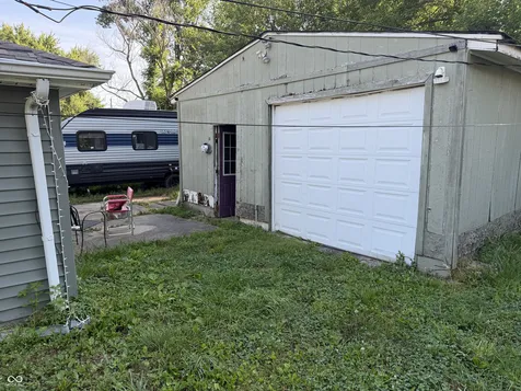 1271 Worcester Indianapolis IN 46203