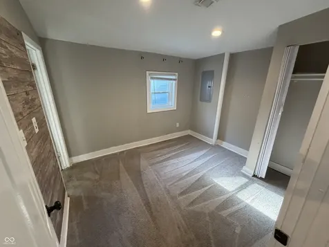 1271 Worcester Indianapolis IN 46203