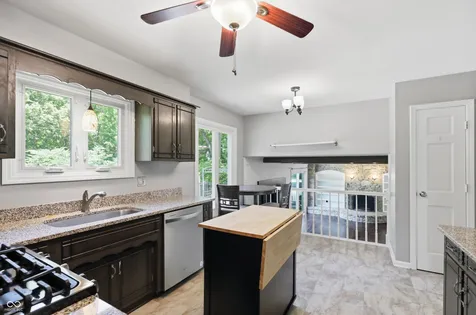 1040 Ridge Court Carmel IN 46033
