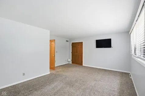 1040 Ridge Court Carmel IN 46033