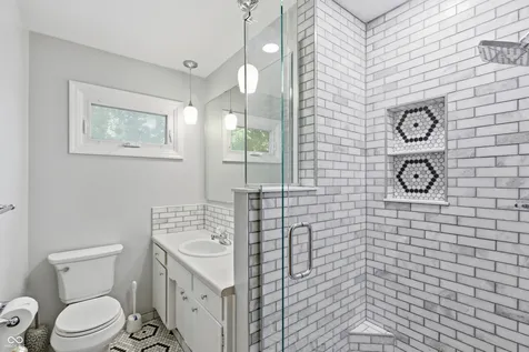 1040 Ridge Court Carmel IN 46033