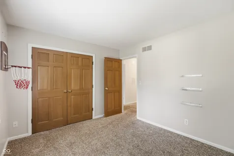 1040 Ridge Court Carmel IN 46033