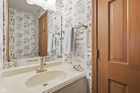 1040 Ridge Court Carmel IN 46033
