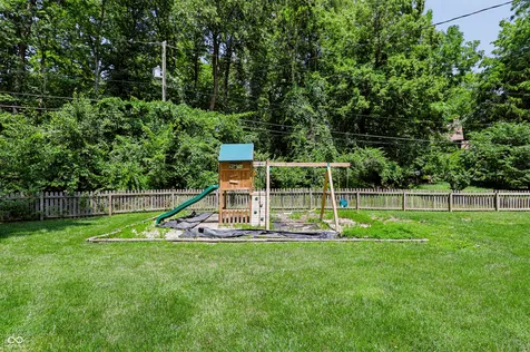1040 Ridge Court Carmel IN 46033