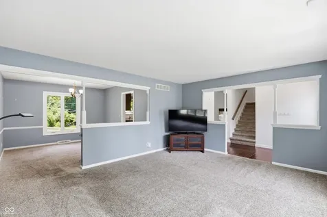 1040 Ridge Court Carmel IN 46033