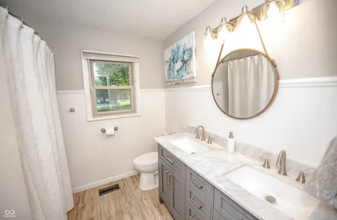 9895 Haverstick Road Carmel IN 46280