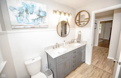 9895 Haverstick Road Carmel IN 46280