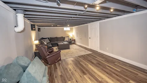 9895 Haverstick Road Carmel IN 46280