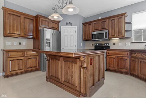 5937 W Port Drive Mccordsville IN 46055