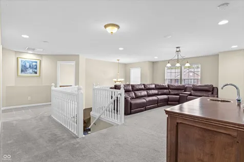5937 W Port Drive Mccordsville IN 46055