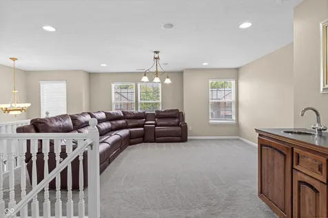 5937 W Port Drive Mccordsville IN 46055