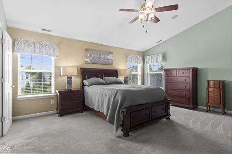 5937 W Port Drive Mccordsville IN 46055