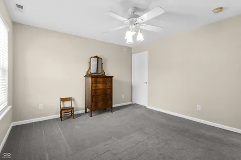 5937 W Port Drive Mccordsville IN 46055