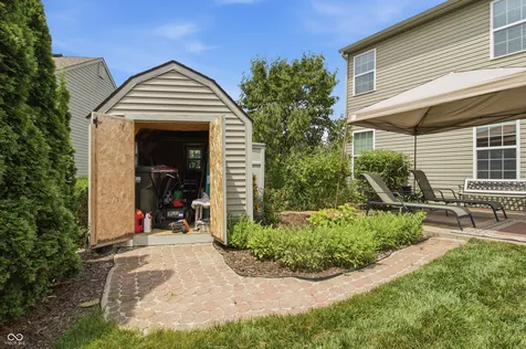 5937 W Port Drive Mccordsville IN 46055