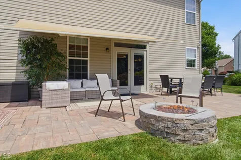 5937 W Port Drive Mccordsville IN 46055
