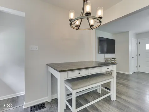3424 Mount Vernon Place Indianapolis IN 46217