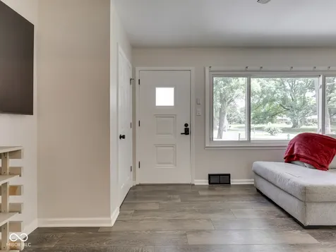 3424 Mount Vernon Place Indianapolis IN 46217
