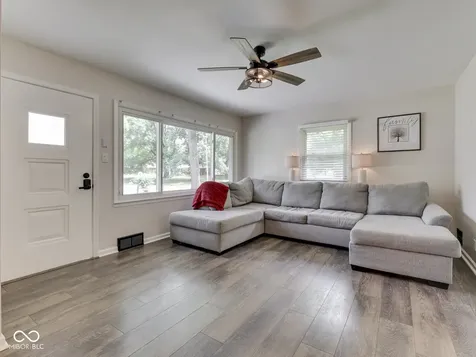 3424 Mount Vernon Place Indianapolis IN 46217