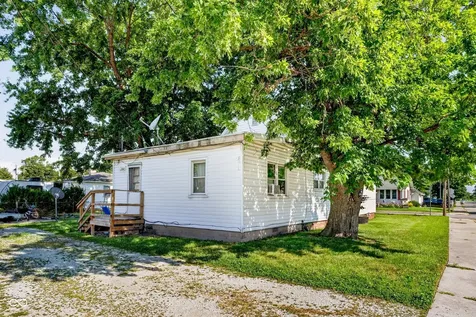 1697 Cherry Street Noblesville IN 46060