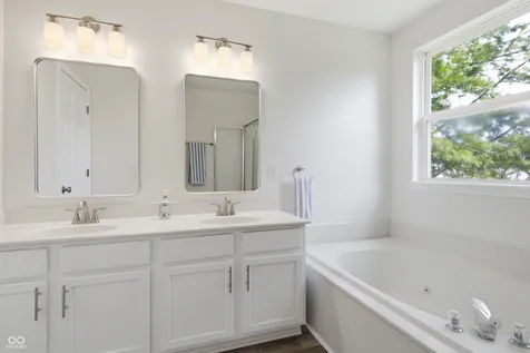 6659 Crestwell Lane Indianapolis IN 46268