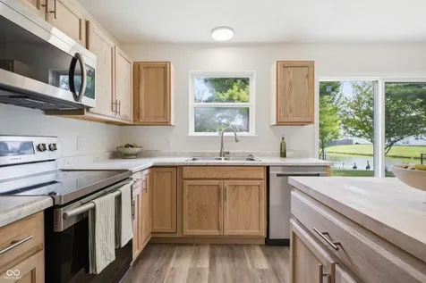 6659 Crestwell Lane Indianapolis IN 46268