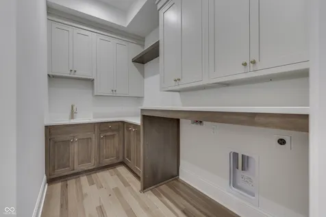 3664 Cherwell Drive Zionsville IN 46077