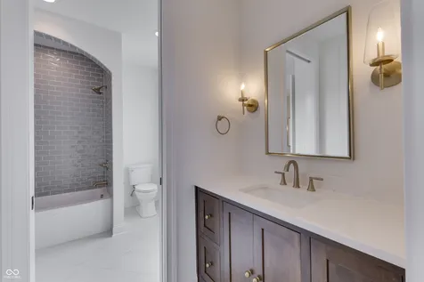 3664 Cherwell Drive Zionsville IN 46077