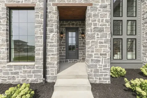 3664 Cherwell Drive Zionsville IN 46077