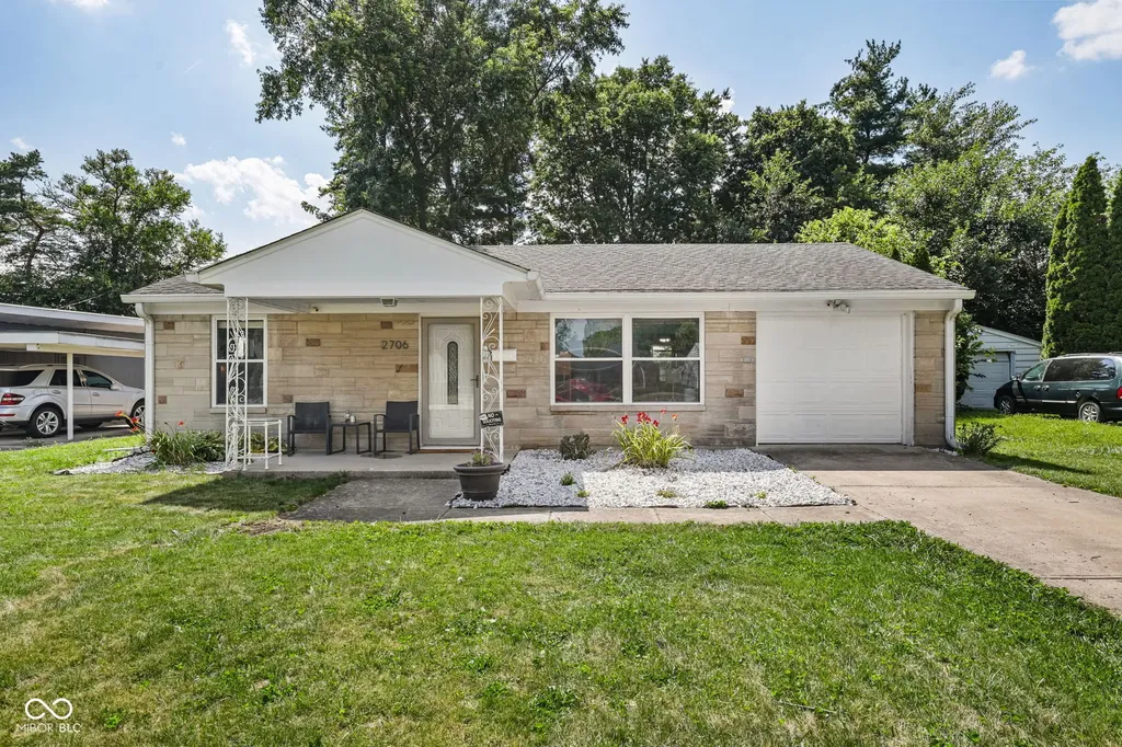 2706 Crystal Drive Indianapolis IN 46222