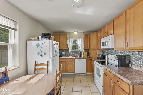 2706 Crystal Drive Indianapolis IN 46222