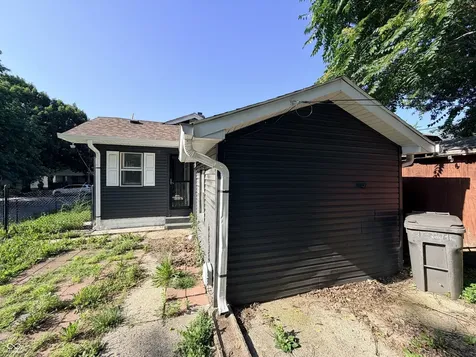 2826 E 17th Street Indianapolis IN 46218