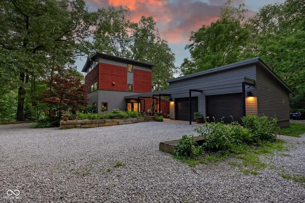7654 N Shilo Road Unionville IN 47468