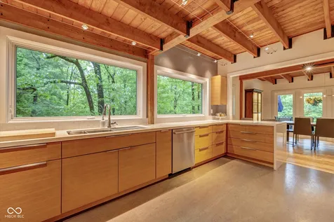 7654 N Shilo Road Unionville IN 47468