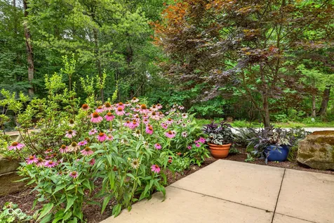 7654 N Shilo Road Unionville IN 47468